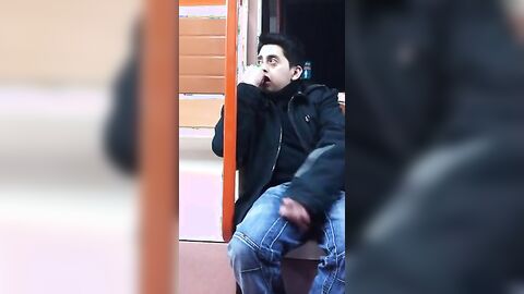Big-Cock Str8 Guy Outdoor Play