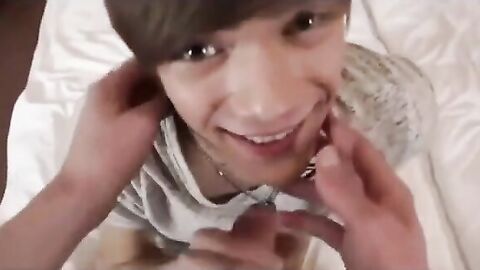 Bareback Blowjob: Russian Twinks Passionate Raw Fuck Session!