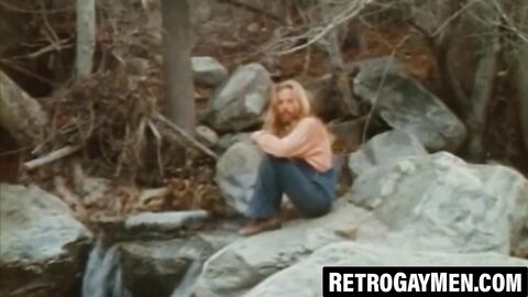 Cherokee gay makes love in sixty nine with hairy vintage man