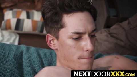NextDoorXXX.com - Rimming and raw with gays Hayden Brier and Julian Bell