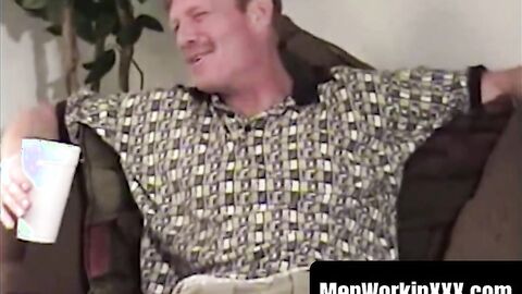 MenWorkinXXX.com - Old amateur guys enjoy the best raw gay blowjobs ever