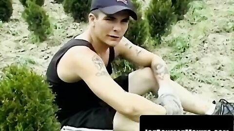 Jasonâs thick pole unleashes sticky ropes during groin closeup