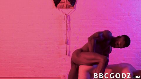 Ebony hunk seduces a guy into interracial bareback