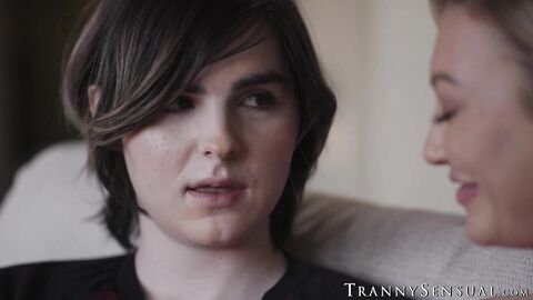 TS Ella Hollywood rips Adira Allures pussy after love confession