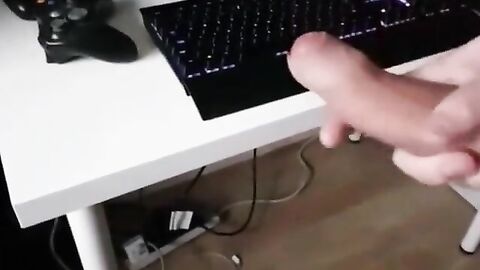 Uncut Cock Wank - So Geil Gewichst