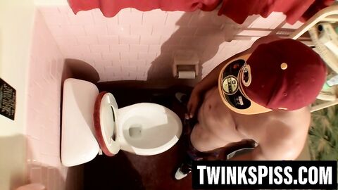 Twink Leo McArthur jerks off after pissing fiesta