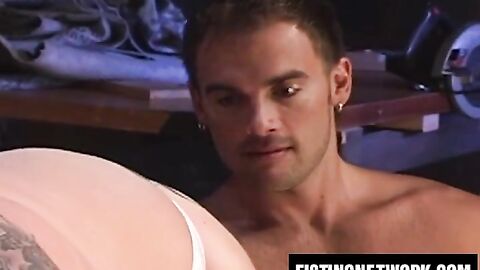 Jessie Balboa stretches Steve Cannon's ass in wild fisting