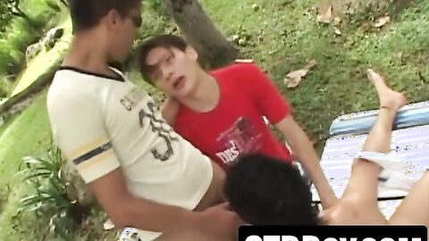 Handsome Latino twinks prepare for anal threesome