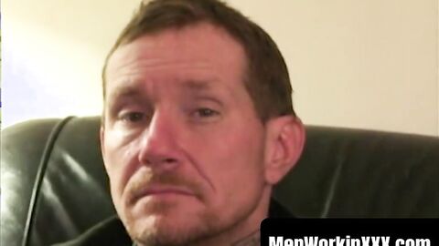 MenWorkinXXX.com - Amateur dude with full body tattoos loves to masturbate hard inten