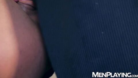 Hunk Pierre Alexander offers Andy Star kinky additional services