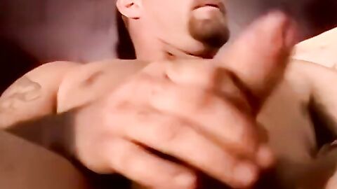 JoeSchmoeXXX.com - Mature homo offers both holes to an eager American amateur