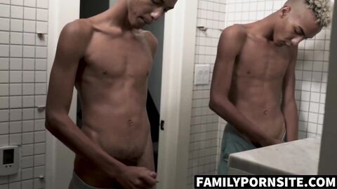 FamilyPornSite.com - Twink twins Dante and Diego masturbate in bathroom