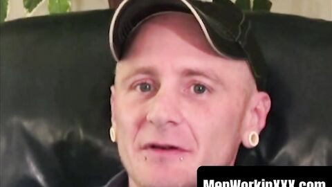 MenWorkinXXX.com - Dude strips down and shows off all his tats and piercings vigorous