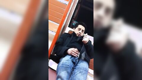 Big-Cock Str8 Guy Outdoor Play