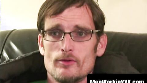 MenWorkinXXX.com - Glasses wearing amateur dude masturbates for our pleasure intensel