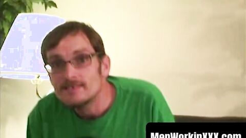 MenWorkinXXX.com - Glasses wearing amateur dude masturbates for our pleasure intensel