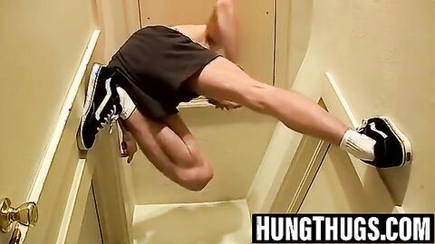 Billy Da Kidd jerks and shoots fat creamy loads