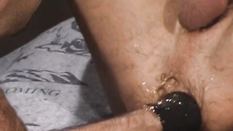 Daxx Reed takes more arm than anyone ever filmed, and when he gets punch fisted almos