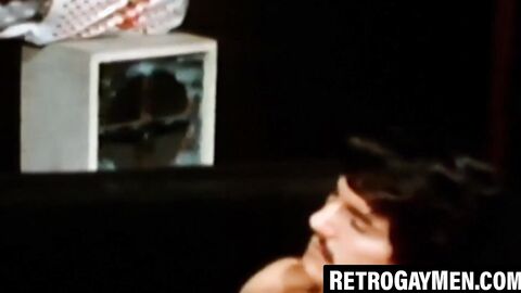 Muscular homos stroke before passionate bare fucking