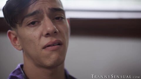 I witnessed how TS babe Ariel Demure enjoys penetrating Maya Woulfe