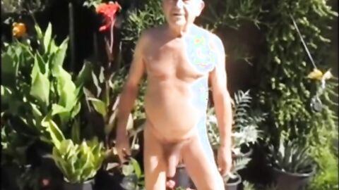 Bareback Blowjob for Amateur Masturbator with Grosse Bite