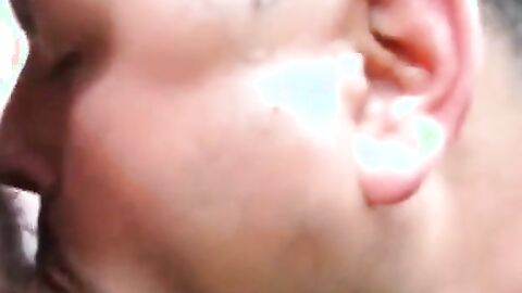 Ein Blase-Date im Freien mit einem Amateur