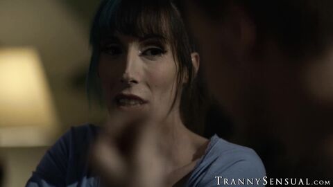 I showed to my attractive TS stepmom Melanie Brooks my skills in fucking