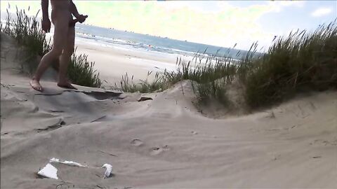 Exhibitionist Strokes Hard on the Beach
