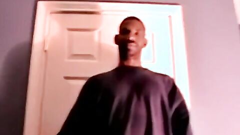 JoeSchmoeXXX.com - Big cocked black dude serviced by mature cock loving gay mouth