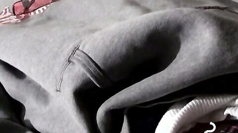 Passionate deepthroating and sultry smoking experience