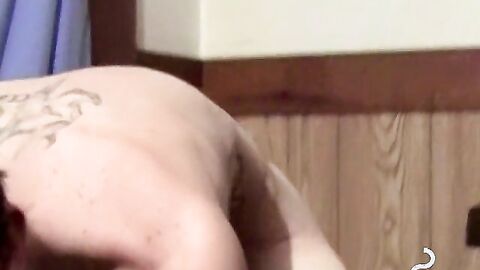 Passionate deepthroating and sultry smoking experience