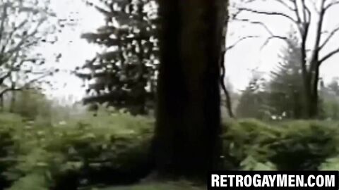 College boys suck cock wildly in dorm room orgy