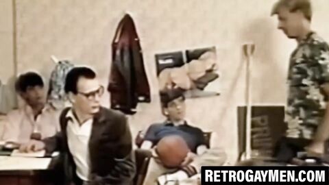 College boys suck cock wildly in dorm room orgy