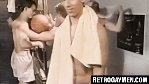 Slim young homo takes shower anal from thick dick