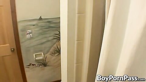 Horny twinks blow dick and do handjobs until one cums hard