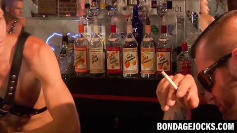 Sexy Cullen Cable rides massive muscled mans thick cock