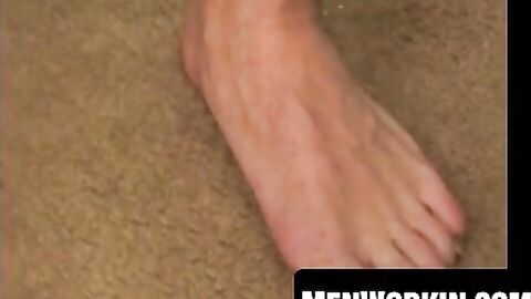 Solo amateur works his huge cock till jizz squirts