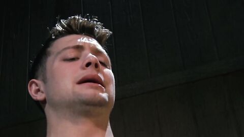 Heartthrob Sebastian Kross rapidly pounds Casey More until cumshot