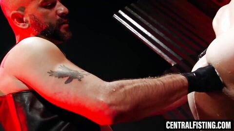 CentralFisting.com - Kyle jerks off with Tony's smooth asshole penetration