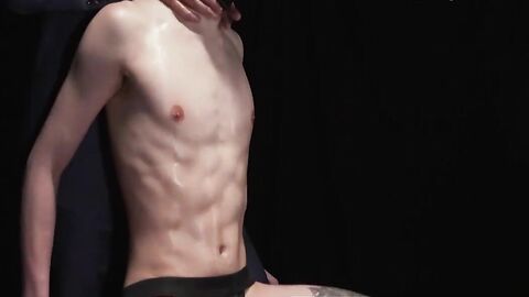 Ethan Tate spreads legs for Jonah Wheelers throbbing dick