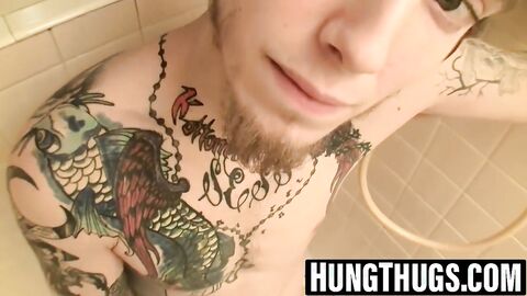 Tattooed straight thug Blinx unloads in the shower