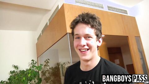 Daddy Johnny tips teen naked cleaner Tommy for a wet blowjob