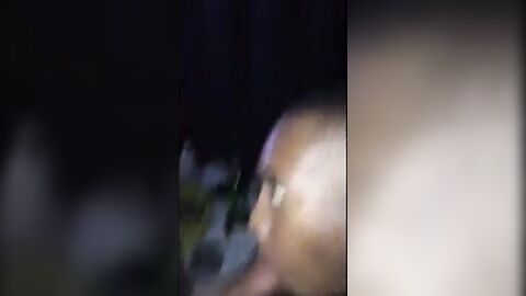 Twink chupa pau e leva mano liberal na bunda