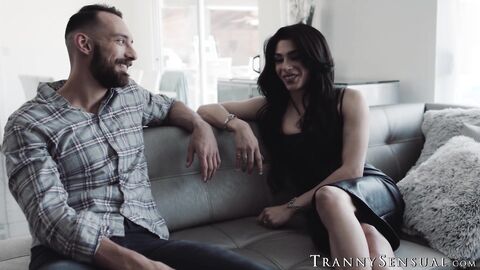 Hot trans Ariel Demure loses control as Johnny B loosens her hole