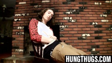 Rocker Sean Johansen jerks his cock and cums hard now