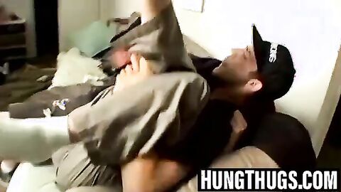 Straight thugs get their hard cocks sucked hungrily