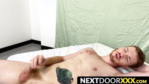NextDoorXXX.com - Ginger Dacotah Red jerks off post intense workout