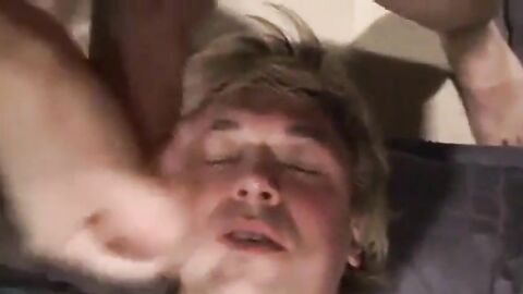 Big Cock Amateur Face Blasts Twink After Blowjob