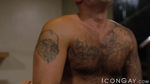 Daddy Jax Phoenix satisfies sex cravings with hunk Nick Fitt