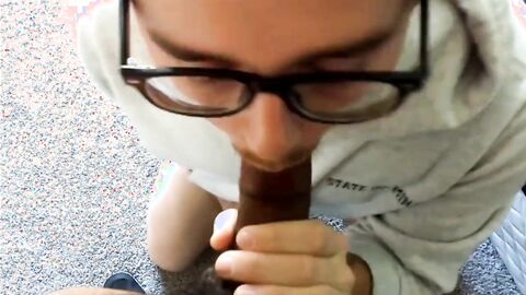 Muscular White Twink Sucks a BBC